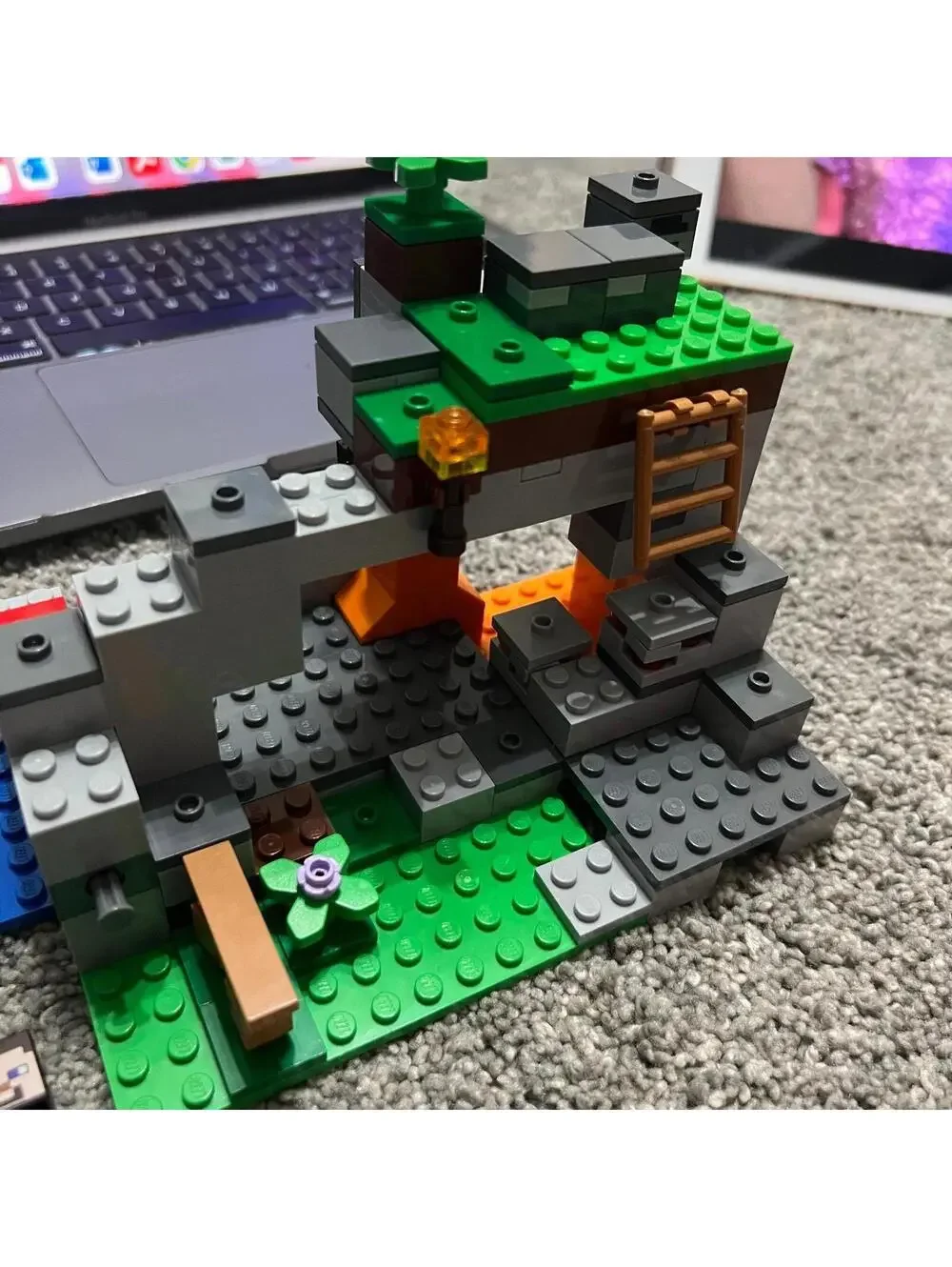 Lego 21141 minecraft